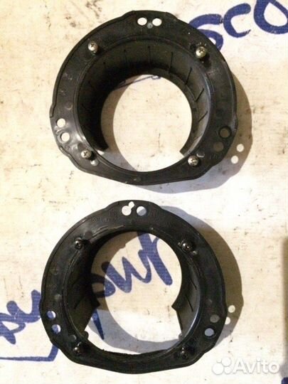 Подиум динамика задний Subaru Forester SF5 EJ-205