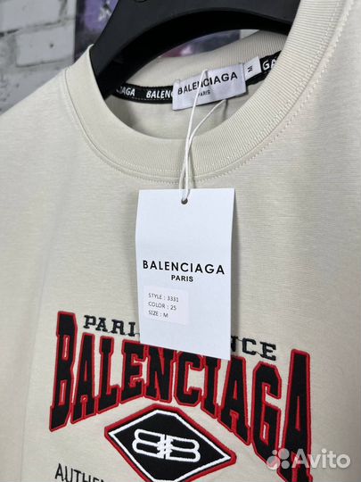Футболки Balenciaga