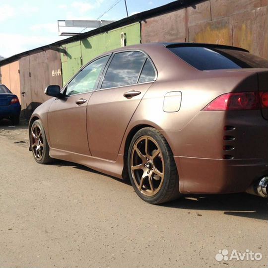 Накладки на пороги для Хонда Аккорд 7 2002-2008г.в