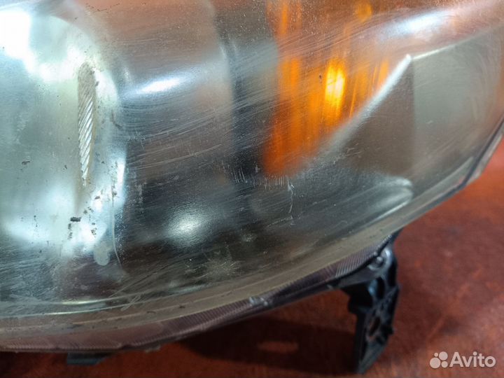 Фара Honda Stream RN6 (Левое)