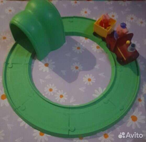 Музыкальный поезд дедушки свина (свинка пеппа)