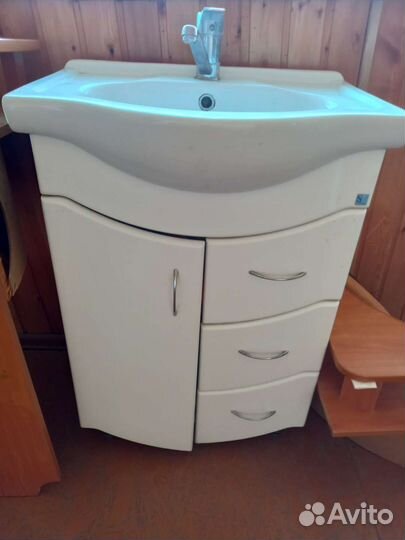 Тумба для ванной, зеркало с полками бу