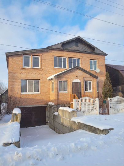 Дом 251 м² на участке 12 сот.