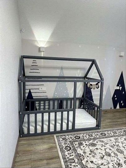 Детская кровать из бука