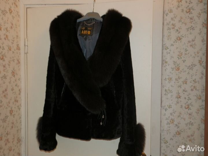 Зимняя меховая шубка