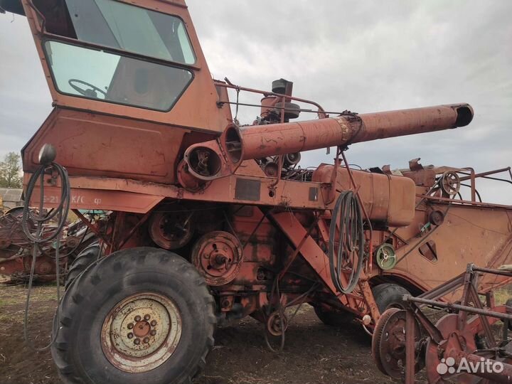 Комбайн Нива-Сельхозтехника СКА-5, 1997