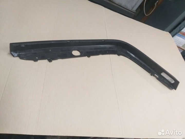 Молдинг бампера левый bmw 7 e38