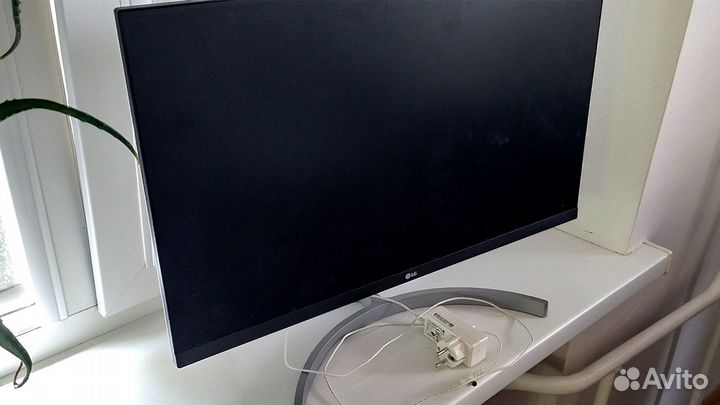 Продам монитор LG 27MK600M; 75 Гц; 27