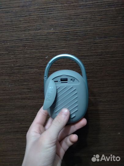 Колонка jbl clip 4