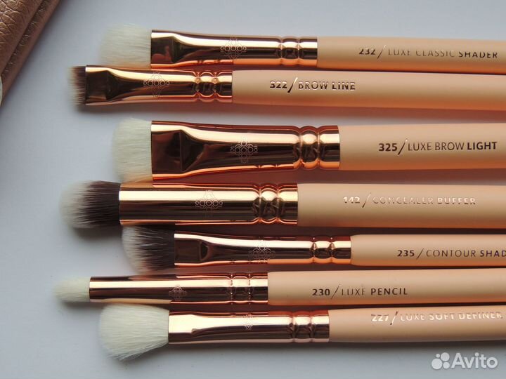 Кисть Zoeva оригинал - 142