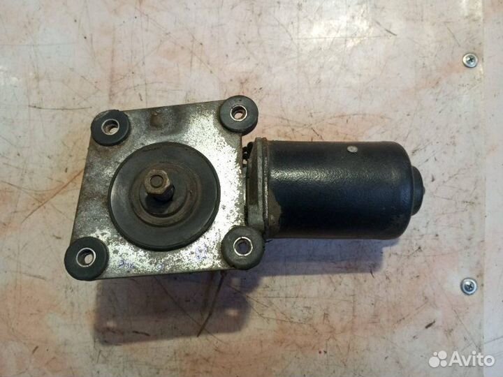 Моторчик трапеции дворников (стеклоочистителя)