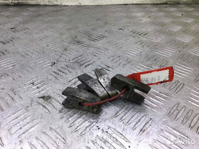 Скоба (кронштейн) крепления форсунки Mercedes C-kl