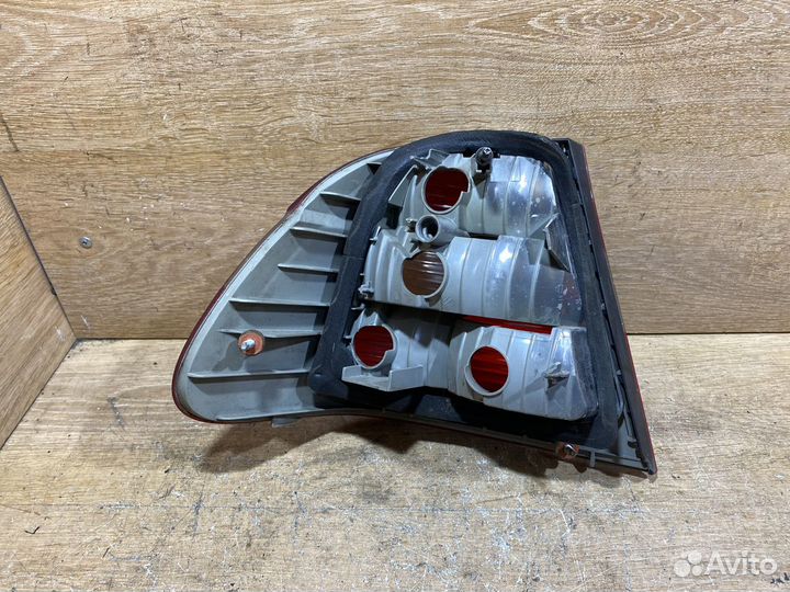 Фонарь задний правый BMW E46 рест Арт. 111185