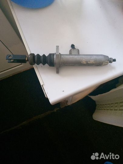 Главный тормозной цилиндр Audi 100