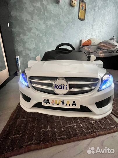 Детский электромобиль