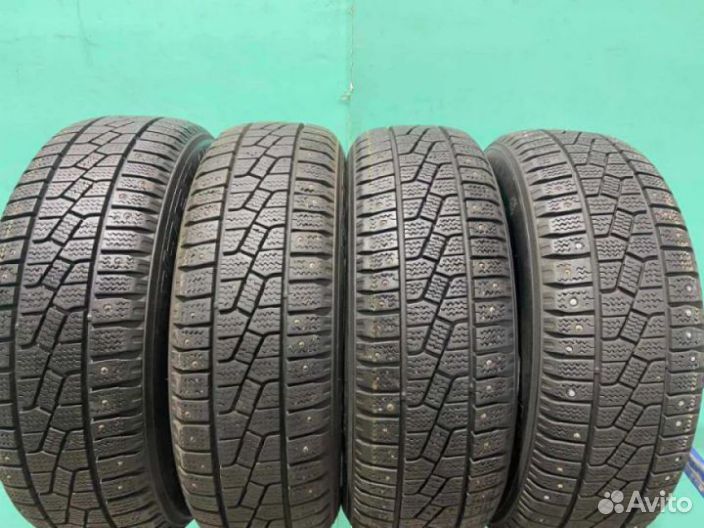 Marshal I'Zen Stud Snow KW11 195/65 R15