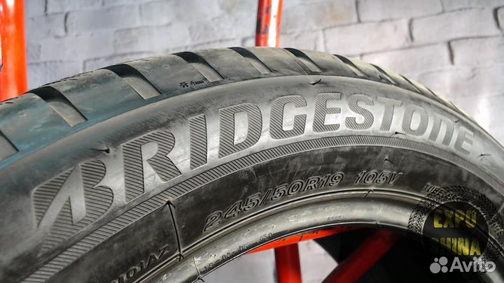 Bridgestone Blizzak LM-001 245/50 R19