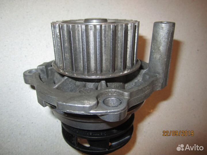 Помпа 06А 121 031С пр-во Германия (MWU)