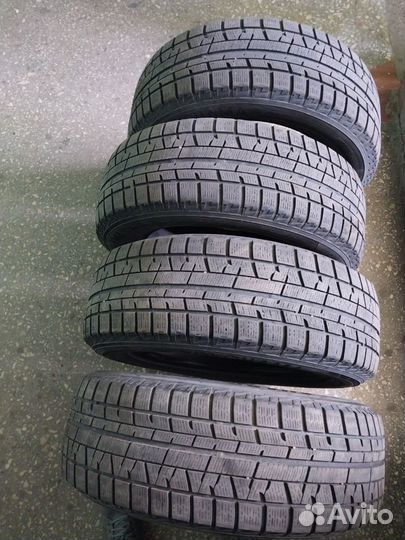 Yokohama Ice Guard IG50 215/60 R16 95Q