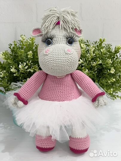 Бегемотик балерина вязанный ручной работы
