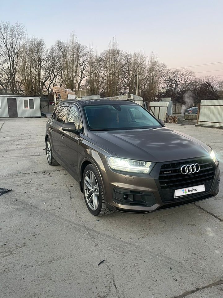 Audi Q7: фото владельца
