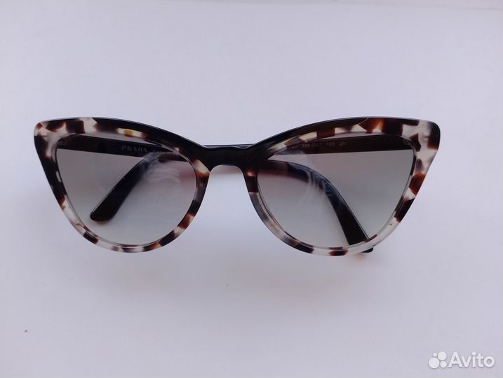 Солнцезащитные очки Prada оригинал