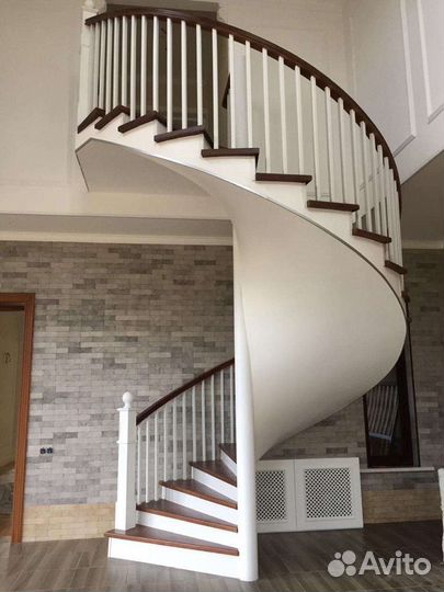 Отделка лестниц