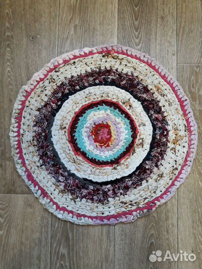 Коврик ручной работы