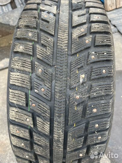 Kumho I'Zen KW22 215/55 R16