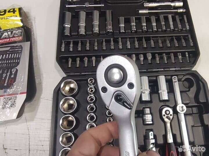 Набор инструментов AVS 94 предмета в боксе новый