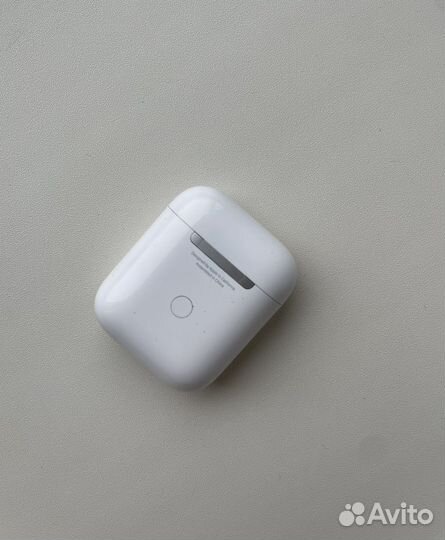 Кейс от наушников airpods