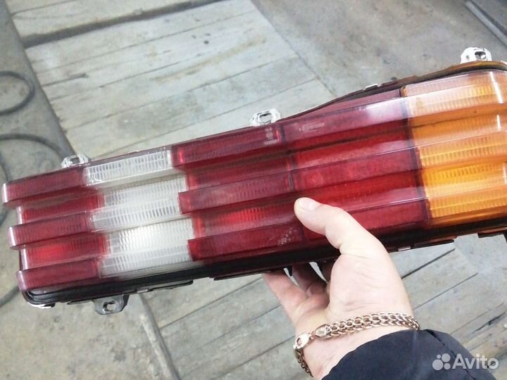 Задние фонари мерседес 123 правый