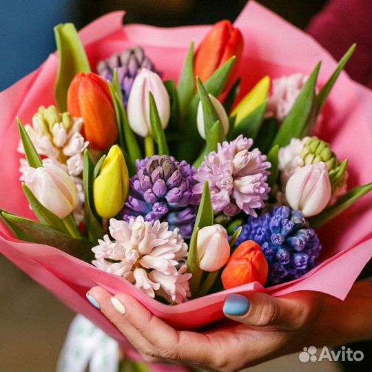 Тюльпаны с доставкой Цветы букеты от оптовика