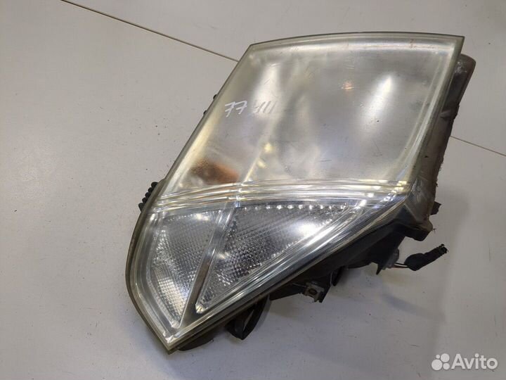 Фара (передняя) Nissan Navara, 2006