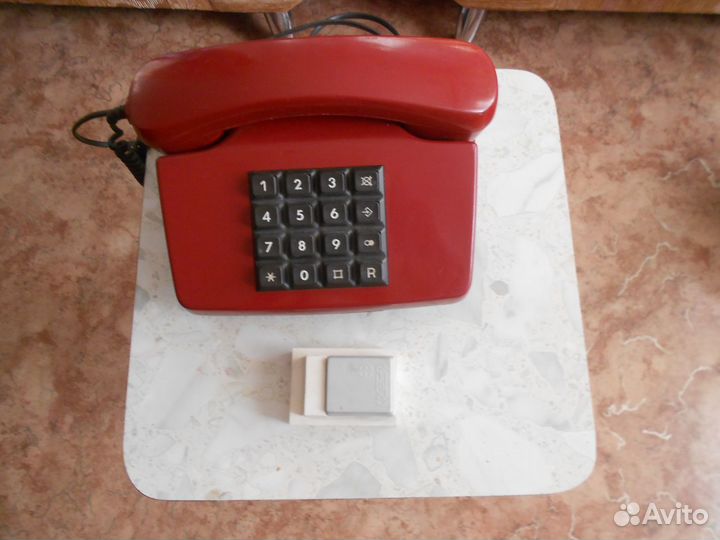 Телефон стационарный кнопочный