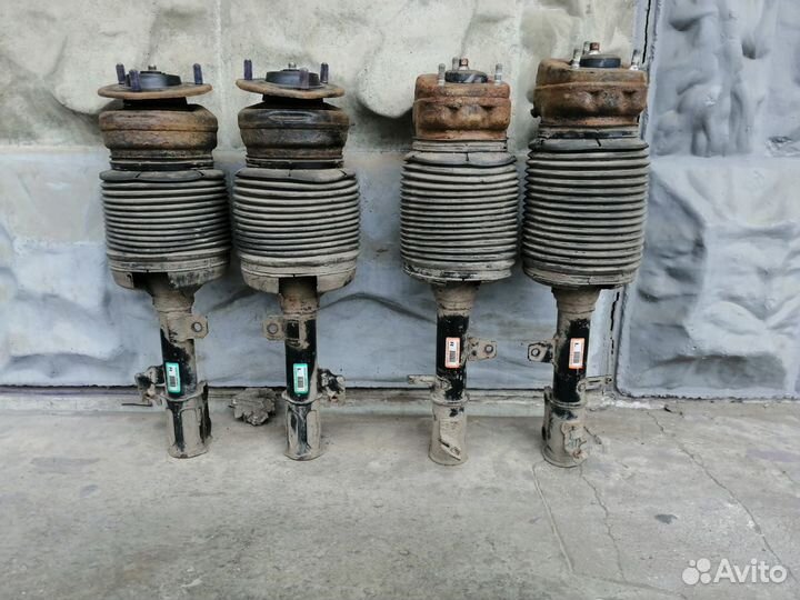 Пневмостойка Лексус RX II 300/330/350 Lexus RX-2