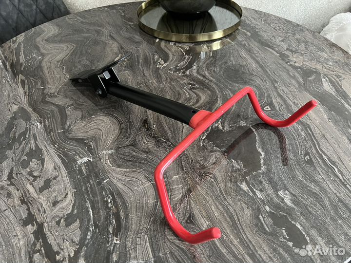 Крепление на стену для велосипеда