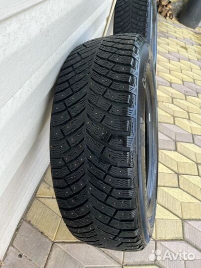 Michelin X-Ice North 4 SUV 235/60 R18