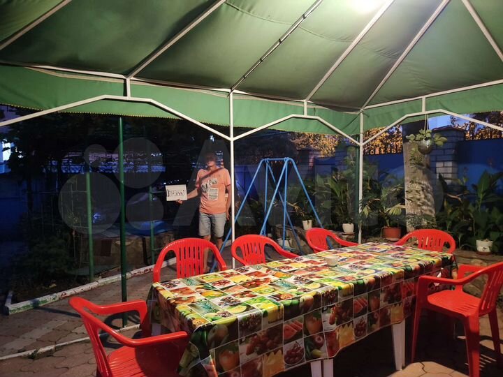 Дом 200 м² на участке 2 сот.