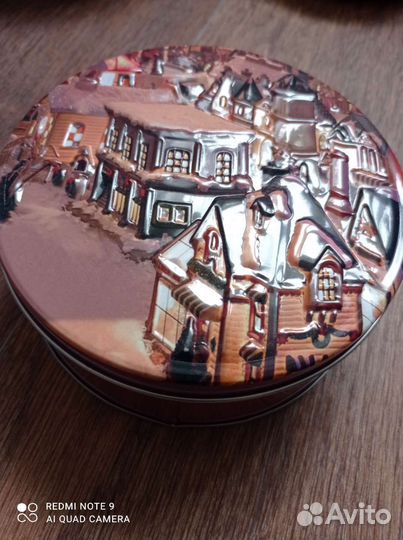 Жестяные коробки