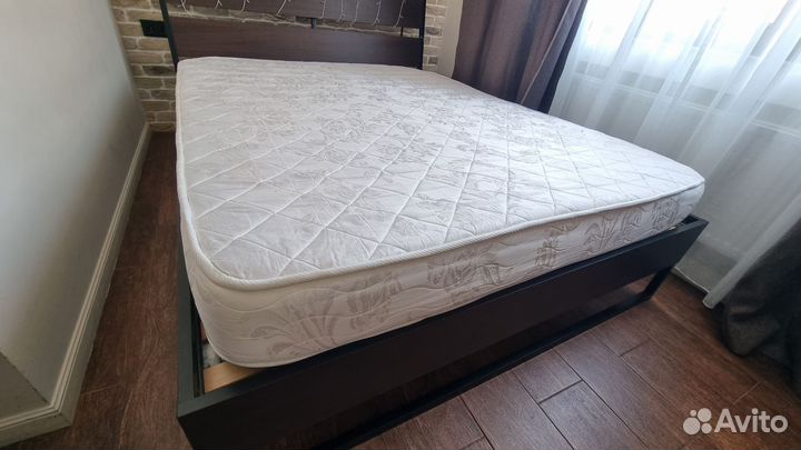 Матрас 160х200 бу