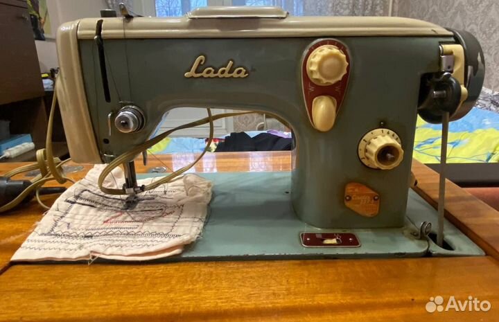 Швейная машинка