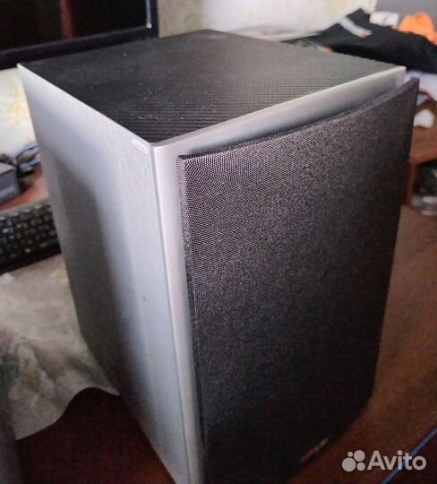 Polk Audio monitor 30