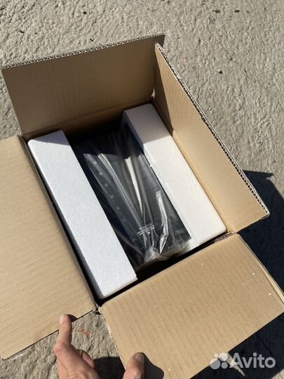 Блок питания бытовой 13,8 вольт