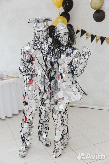 Зеркальный человек