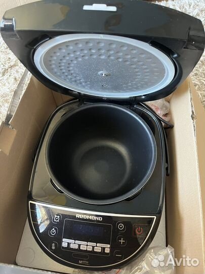 Мультиварка redmond новая