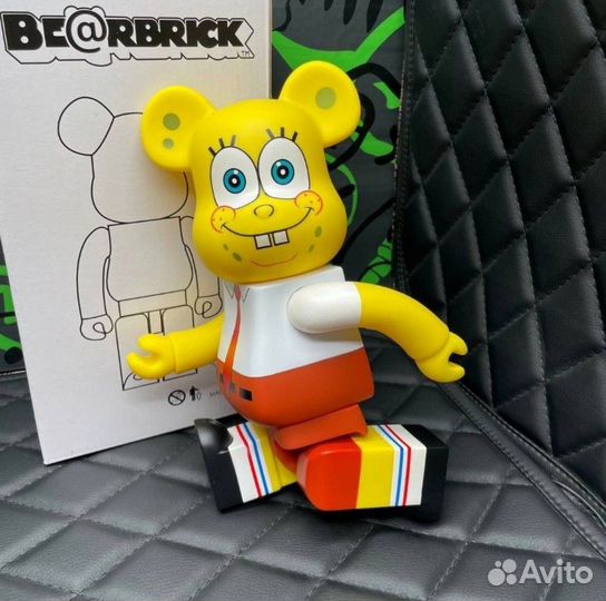 Игрушка Bearbrick Спанч боб 28см 400%