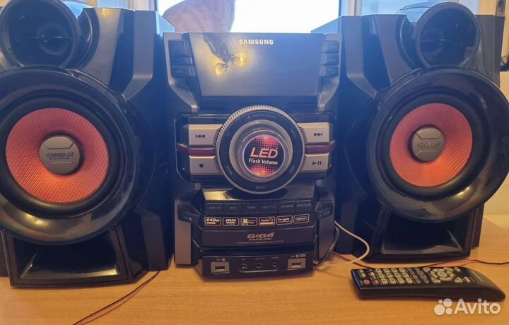 Музыкальный центр samsung