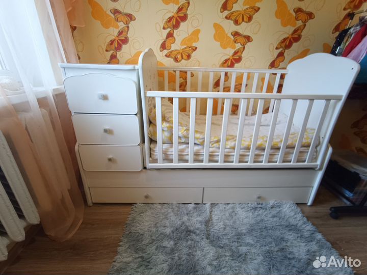 Детская кровать с матрасом