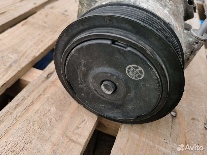 Компрессор кондиционера 6Q0820808F vw skoda 1.4